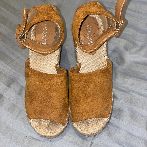❤️ 3 for $23 ❤️ Brown Wedges - Picture 3 of 5